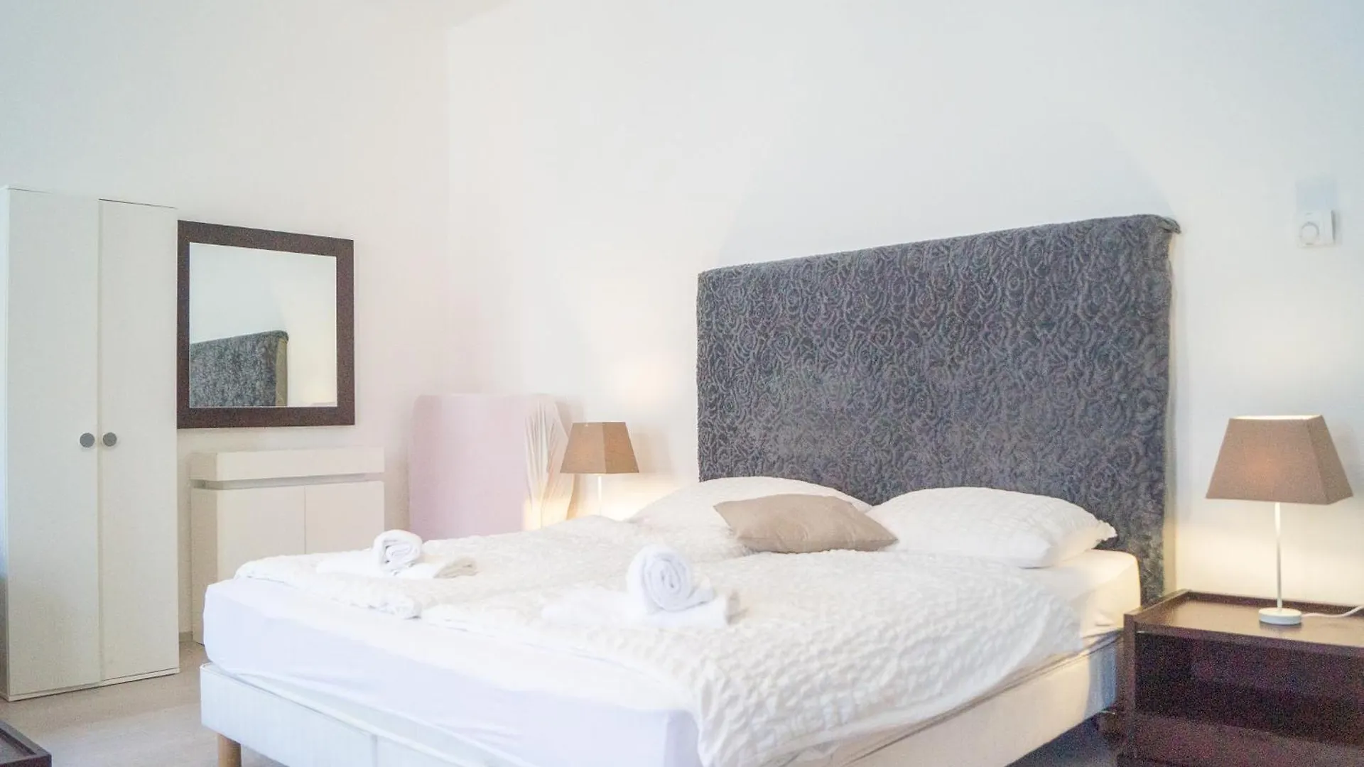 2 Pleasant Flats - Perfect For Long Stays Vienna 0*,