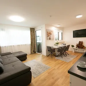 شقة Schoenes Living Am Donauufer, فيينا